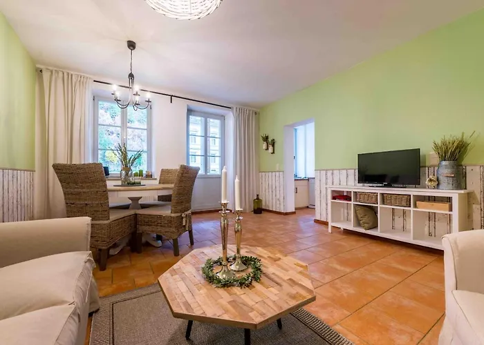 公寓 Monsei - Herzstueck In Bad Schandau, Lage, Modern, Mit Parkplatz! 巴特尚道